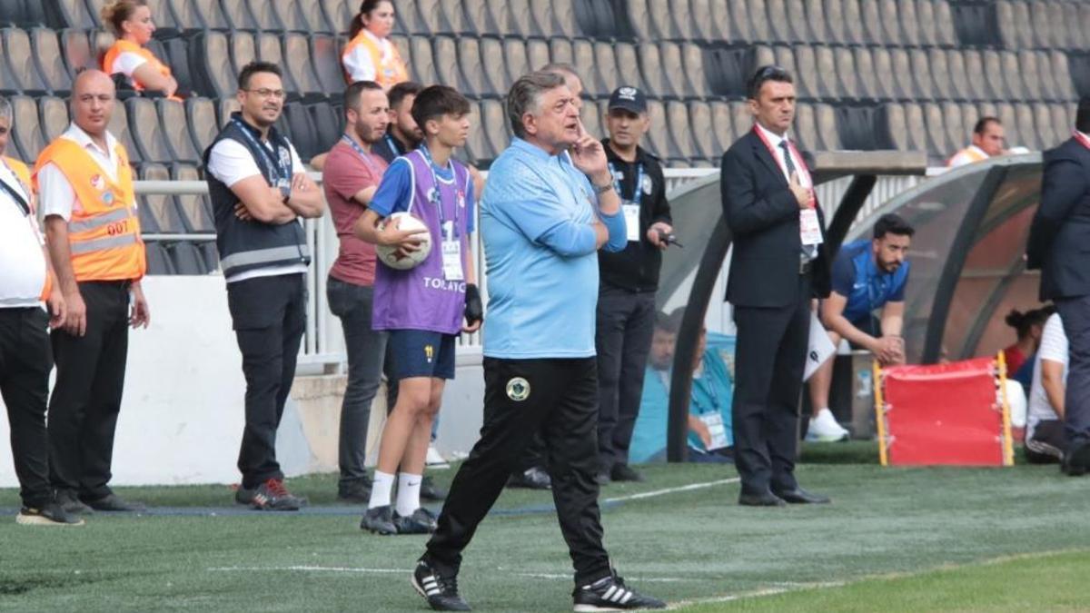 Yılmaz Vural Menemen FKda seriye bağladı