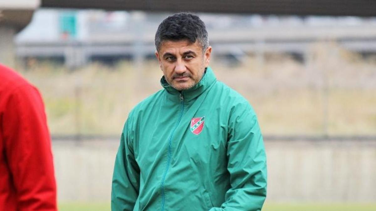 Karşıyaka’da Ersin Aka istifa etti