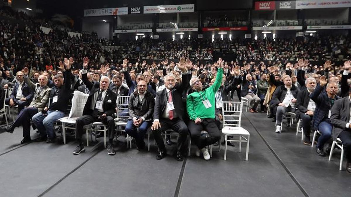 Beşiktaş’ta Çebi dönemi ibra edildi!