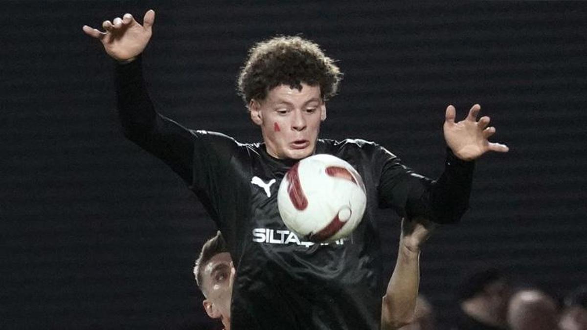 Pendiksporlu futbolcular, hayatını kaybeden Filistinli çocuklara dikkat çekti