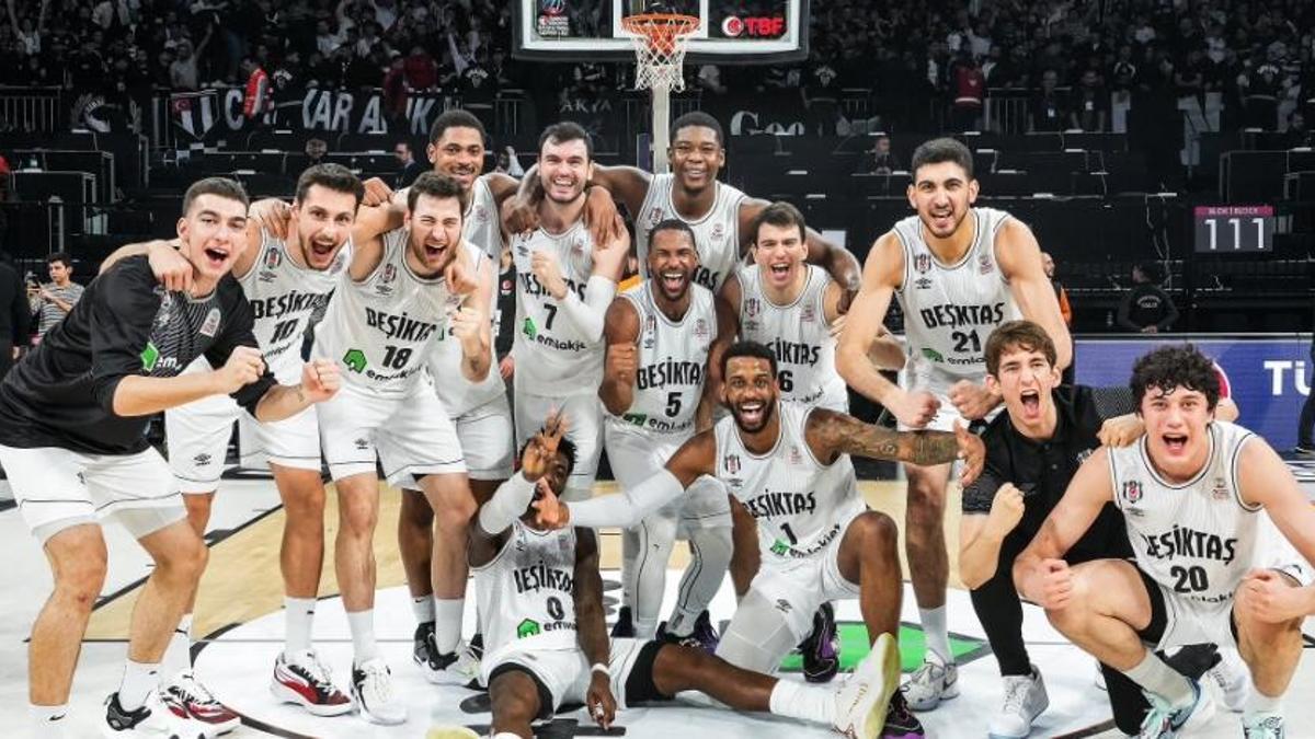 Derbi sonrası Beşiktaş’a 1 maç ceza