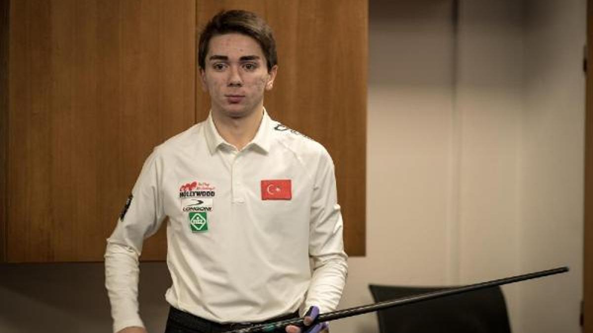 Burak Haşhaş, 17 yaşında A Milli Bilardo Takımı’na girdi