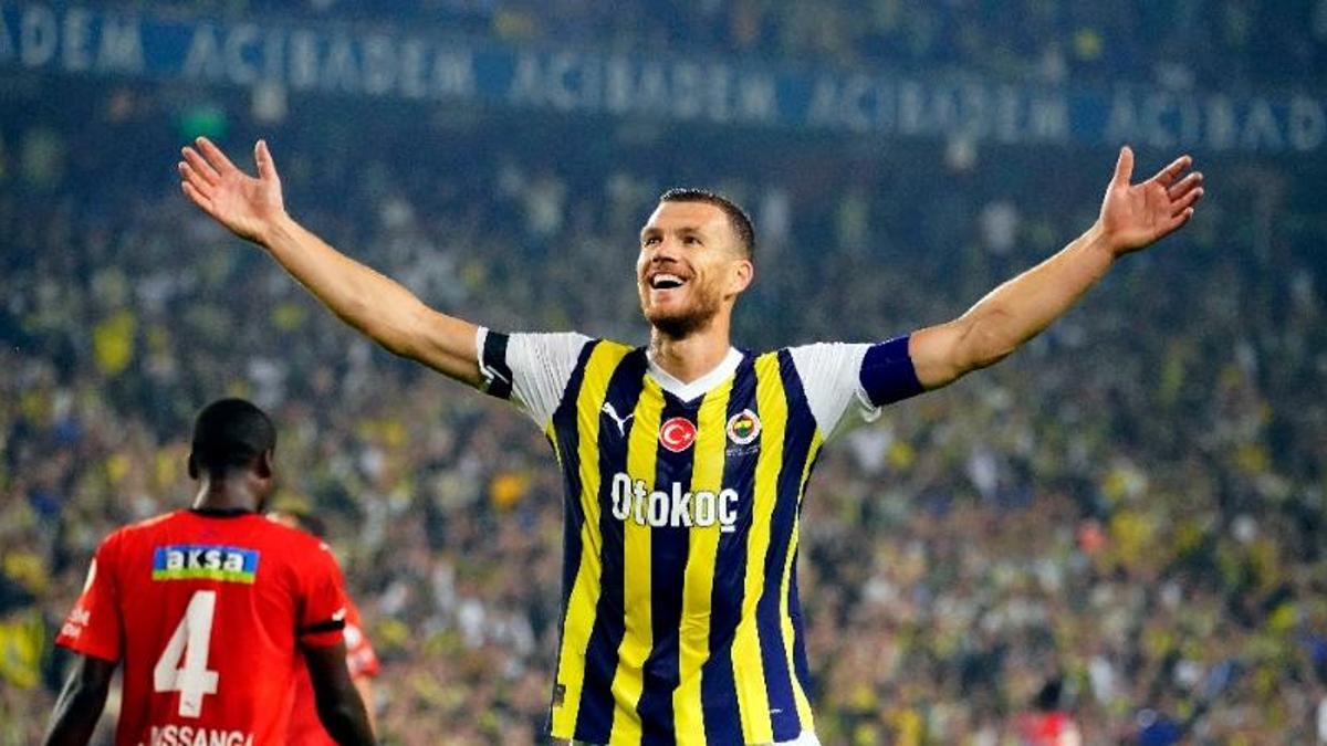 İdmana katılmayan Edin Dzeko 2 maçı kaçırabilir