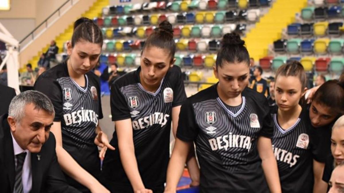 Beşiktaş yarı finalde ÇBK Mersin’e yenildi