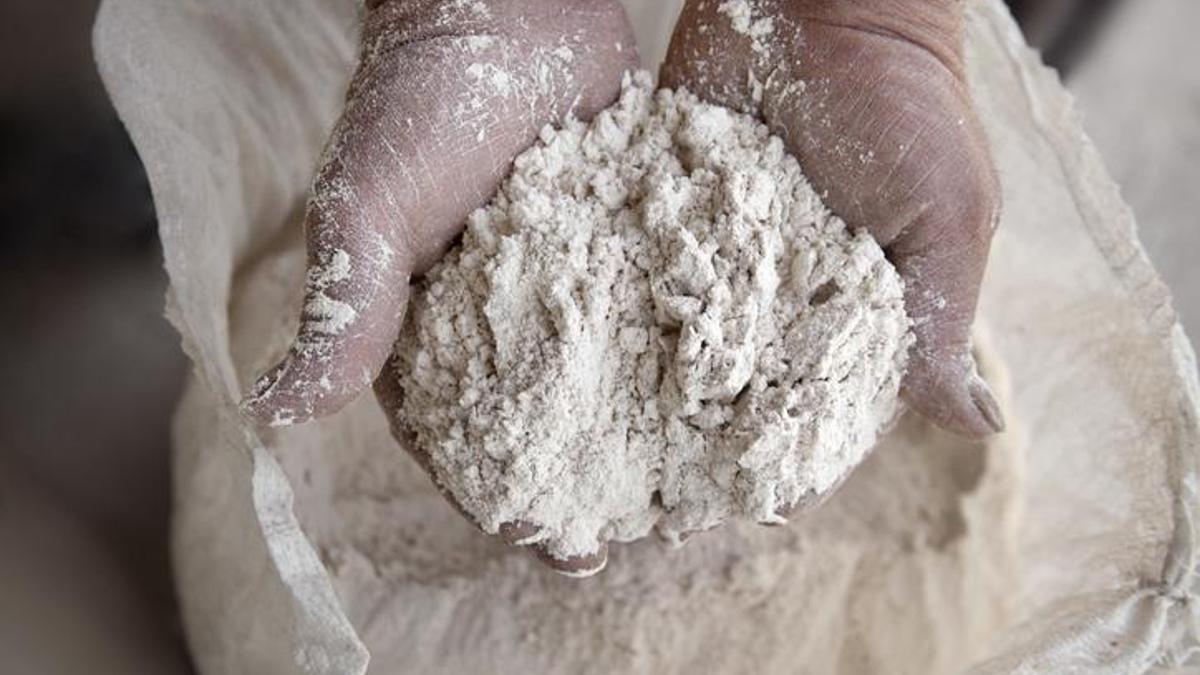 Rüyada Un Görmek Ne Anlama Gelir? Rüyada Un Çuvalı Taşımak Nasıl Yorumlanır?