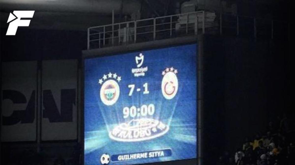 Kadıköy’de Konyaspor yerine Galatasaray’ın logosu yer aldı