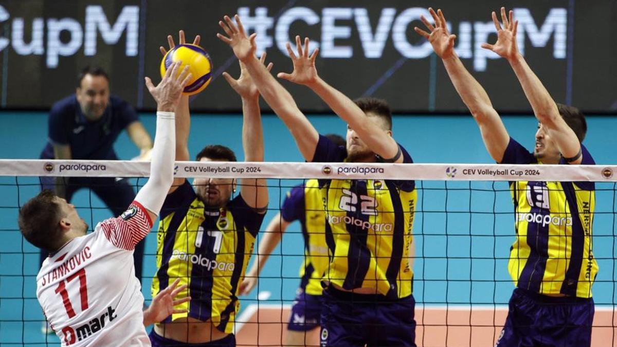 Fenerbahçe, CEV Cupta 4lü finallere yükseldi