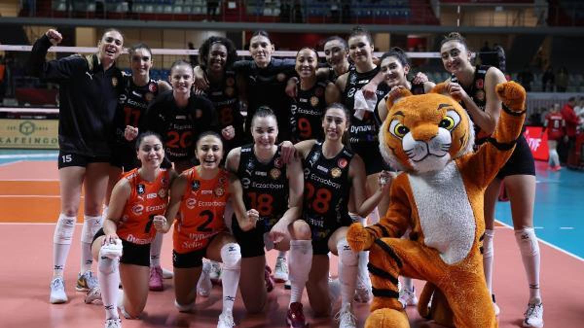 Eczacıbaşı Dynavit, CEV Şampiyonlar Ligi’nde çeyrek finale yükseldi
