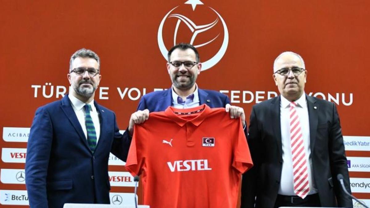 A Milli Takım’da Cedric Enard dönemi başladı