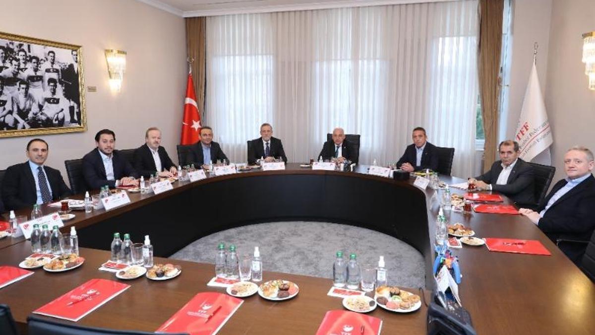 Süper Lig ve 1. Lig’in yayın hakları için verilen teklifler incelendi