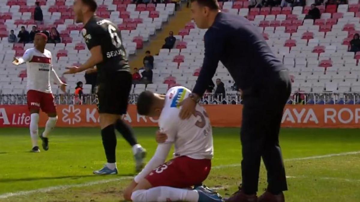Bartuğ Elmaz hastaneye kaldırıldı – Son Dakika Futbol Haberi