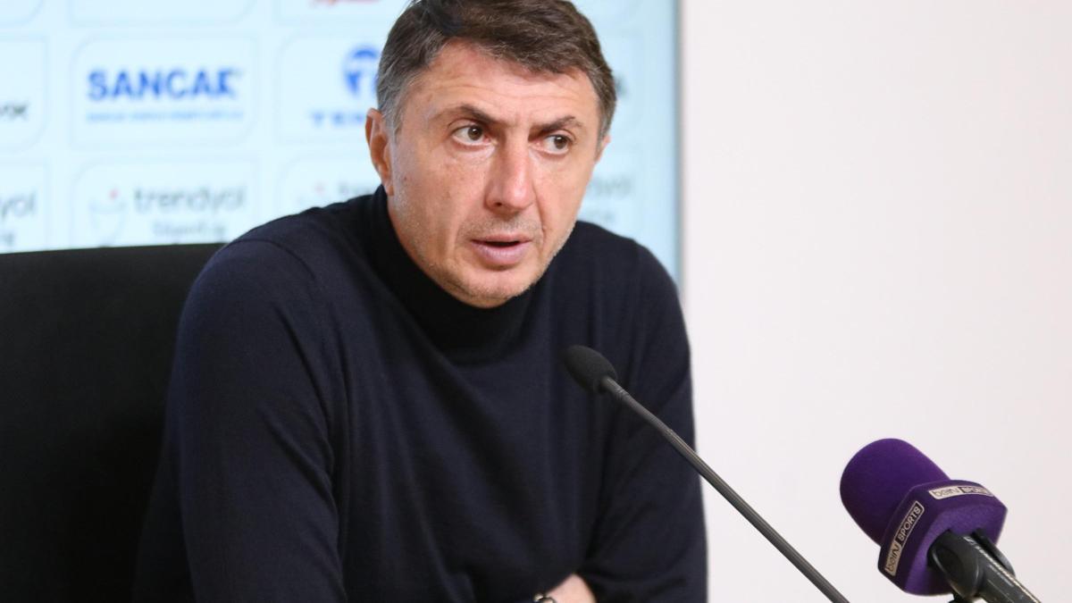 Shota Arveladze görevi bıraktığını açıkladı