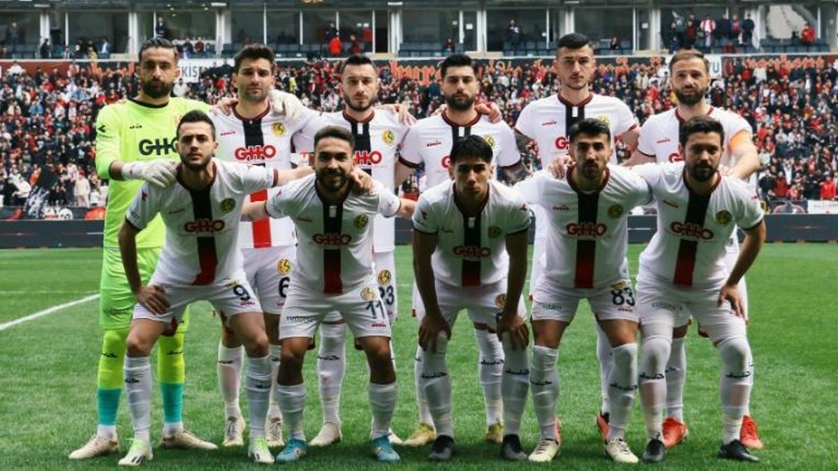 Eskişehirspor’un başına Beşiktaş’ın eski hocası geçiyor