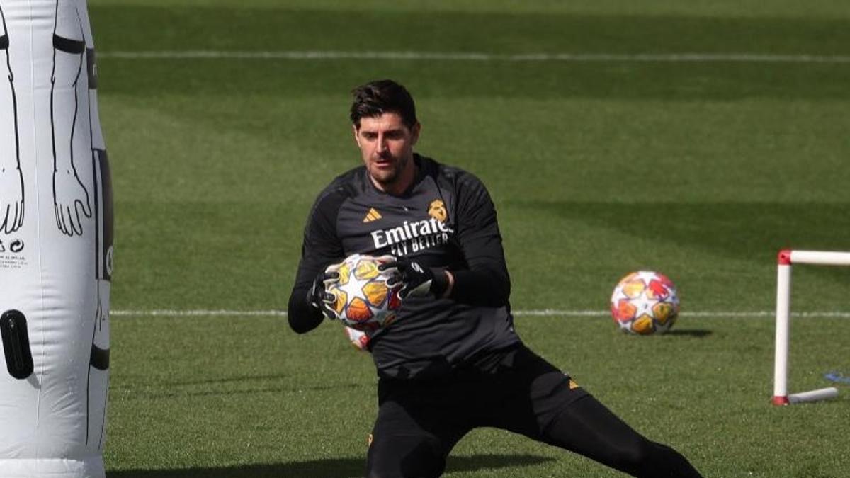 Real Madrid’de Thibaut Courtois sakatlandı