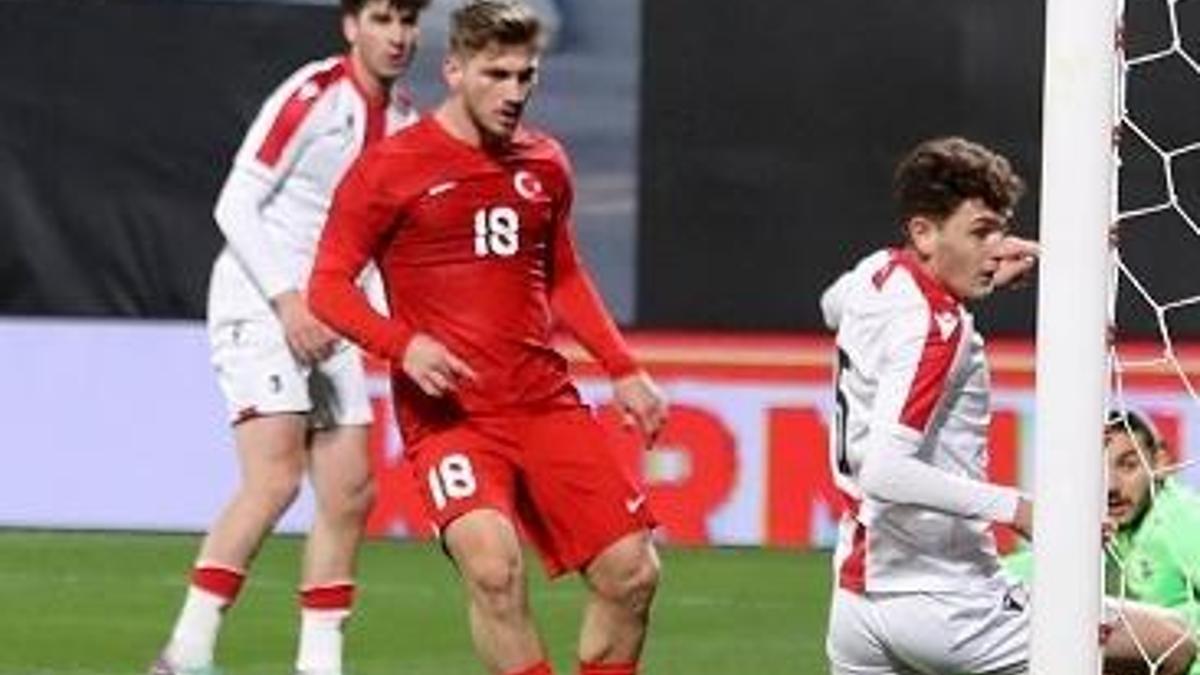 Vincenzo Montella: Semih Kılıçsoy’a mesajım şu….