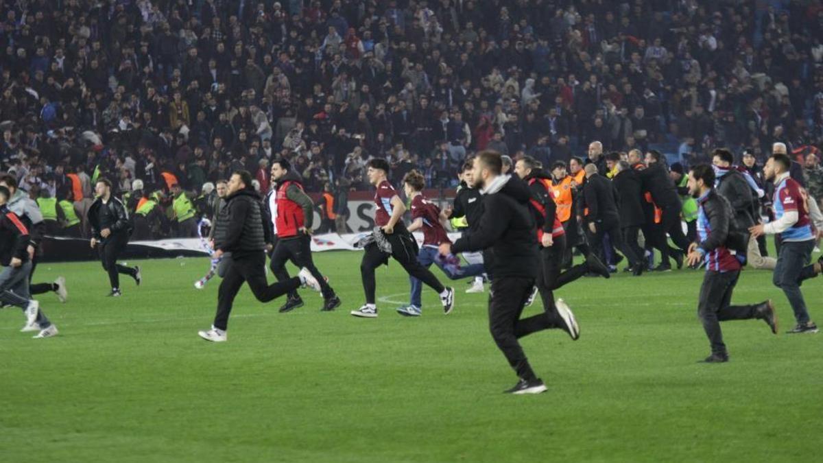 Trabzonspor – Fenerbahçe maçının PFDK kararları açıklandı!