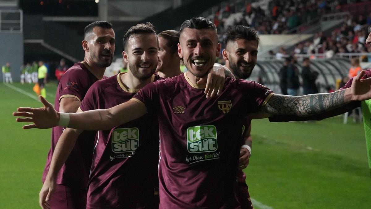 Metehan Mimaroğlu, kornerden gol attı