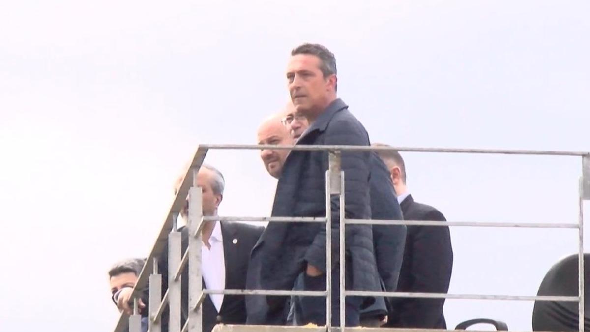 Fenerbahçe Başkanı Ali Koç U19 maçını yerinden seyretti