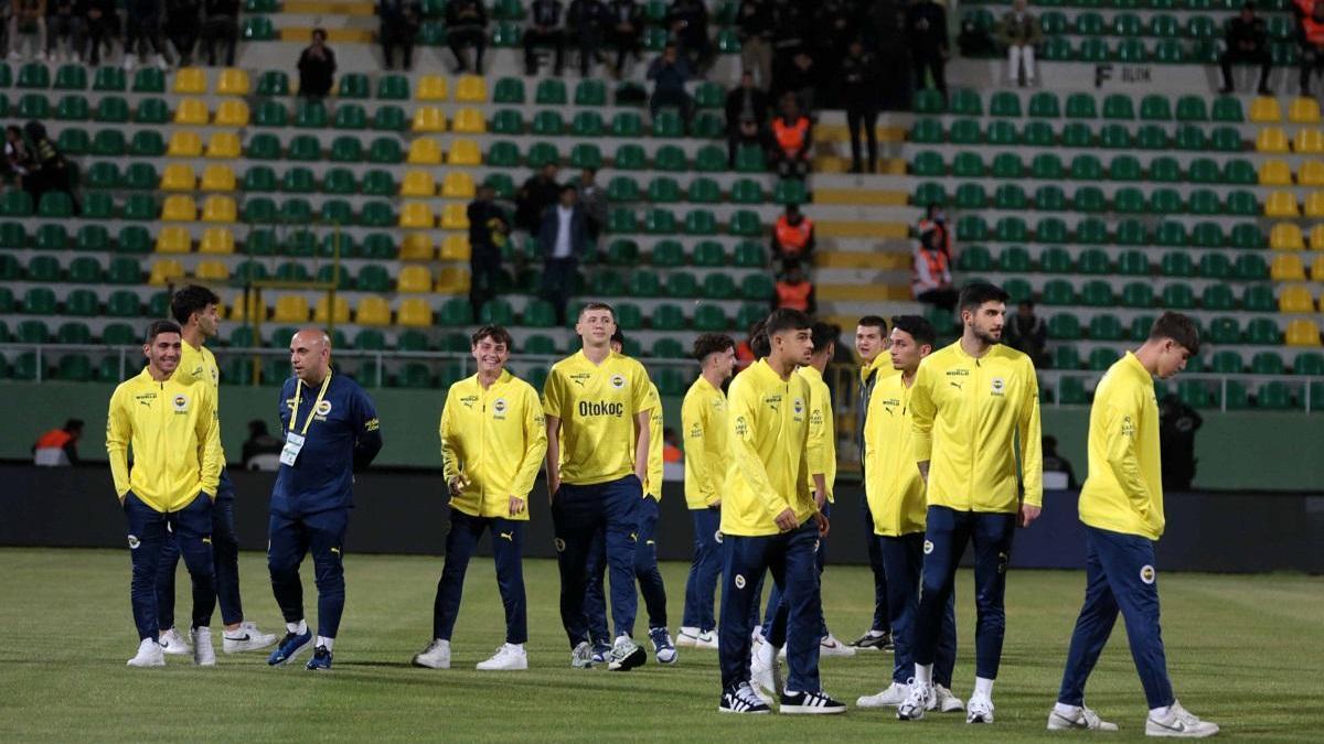 Fenerbahçe, Süper Kupa’da sahadan çekildi