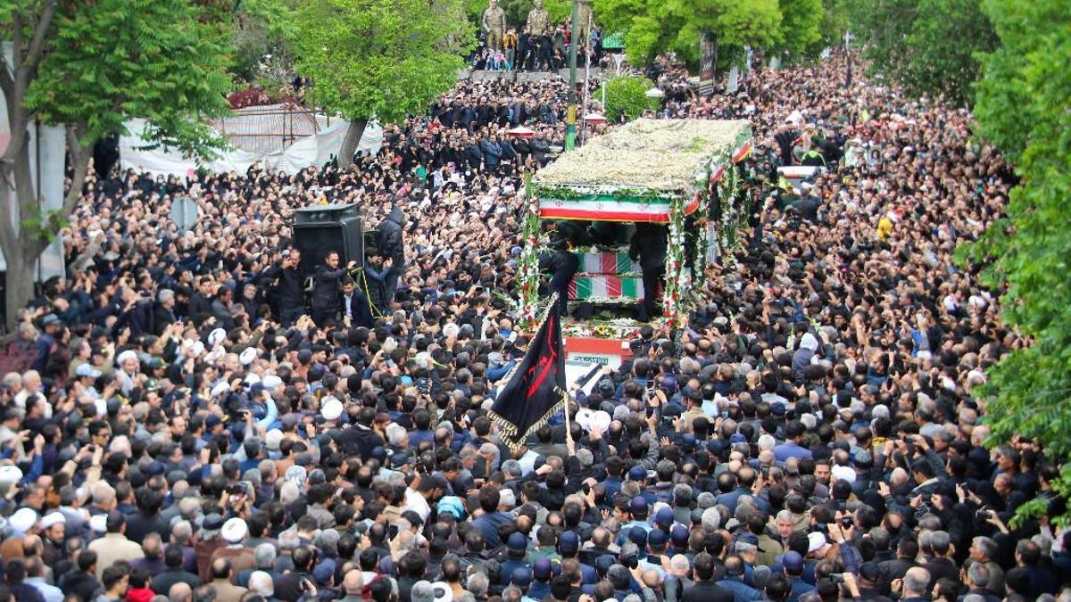 İranda Reisinin cenaze töreni: İşte ilk görüntüler! - Son Dakika Dünya Haberleri