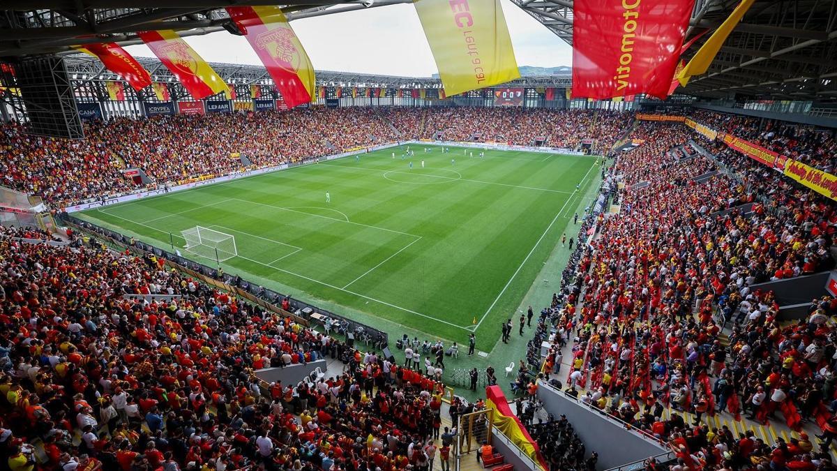 Göztepe, Gürsel Aksel Stadyumu’nun kapasitesini arttırdı!