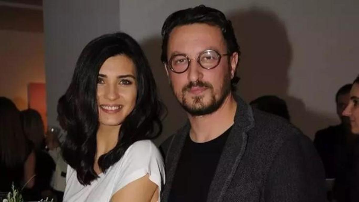 Онур сайлак и туба буйукустун. Туба и все о ней. Туба буйукустун с мужем. Туба и все о ней. Туба бюйюкюстюн актриса.