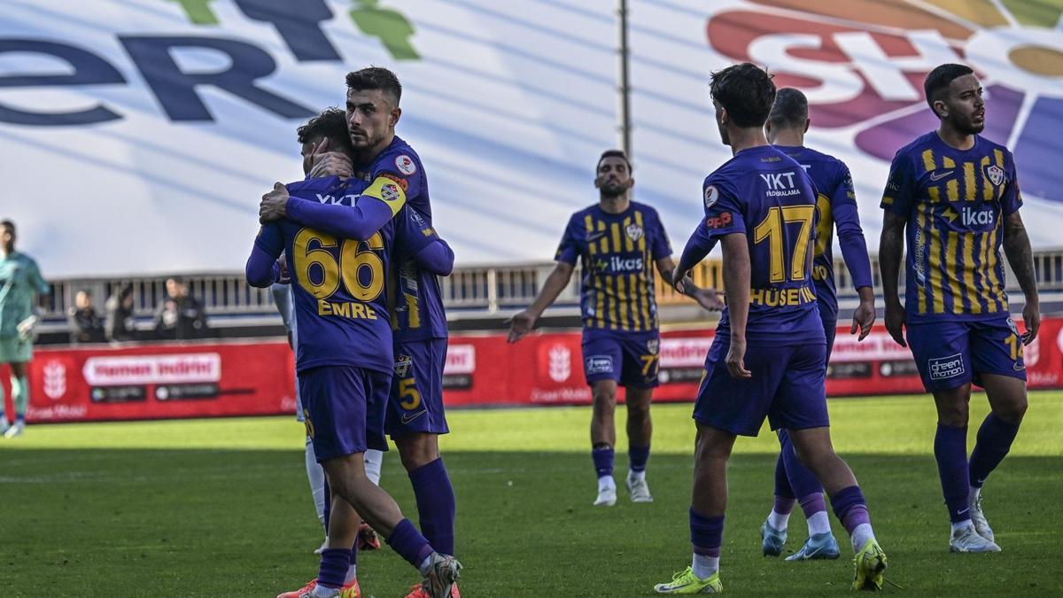 Etimesgut Belediyesporu 4-1’le geçen Eyüpspor, kupada gruplara kaldı!