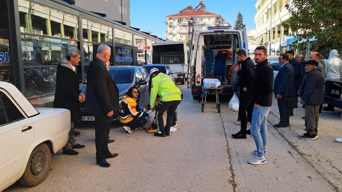 Devrilen motosiklette sürücü yaralandı