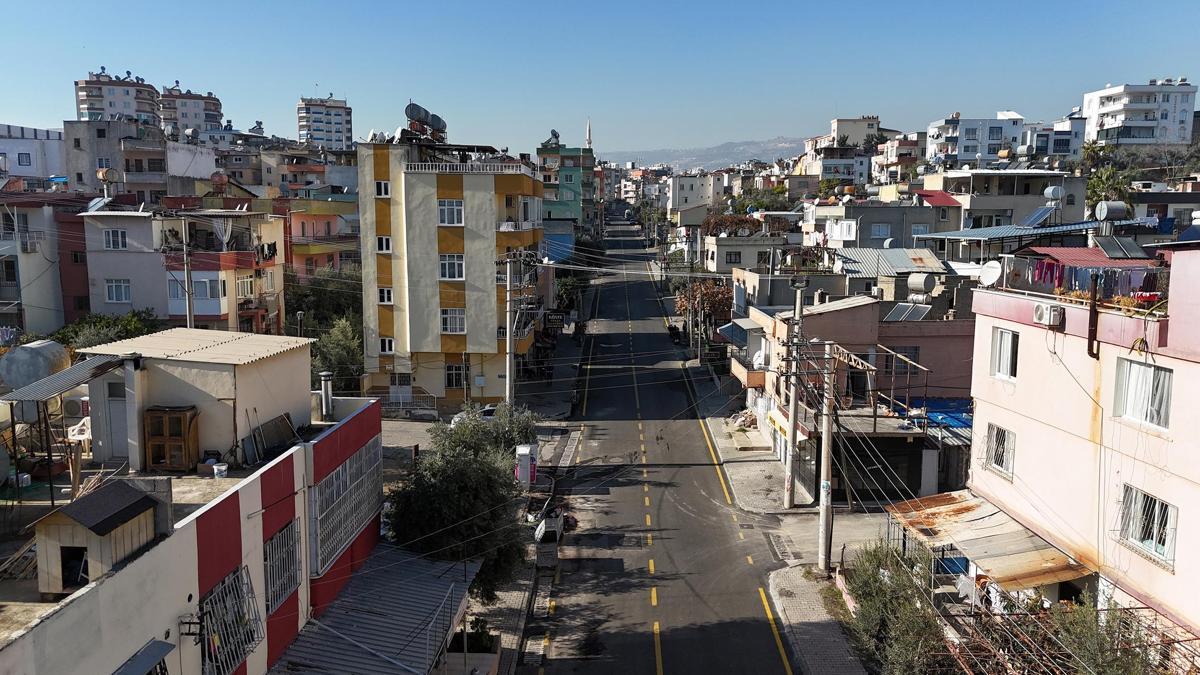 Büyükşehir 221’nci Caddeyi hem konforlu hem de güvenli hale getirdi