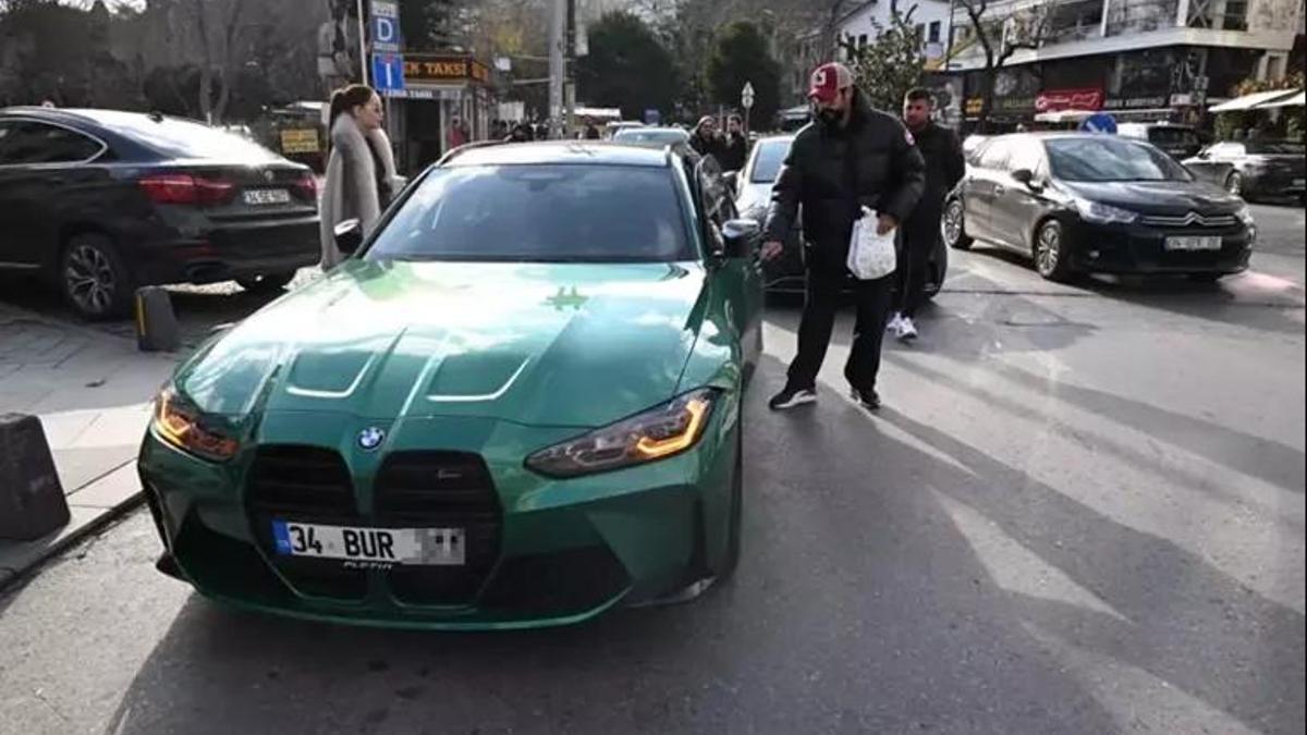 Burak Özçivit lüks otomobiliyle İstanbul turu attı! FİYATI DUDAK UÇUKLATTI