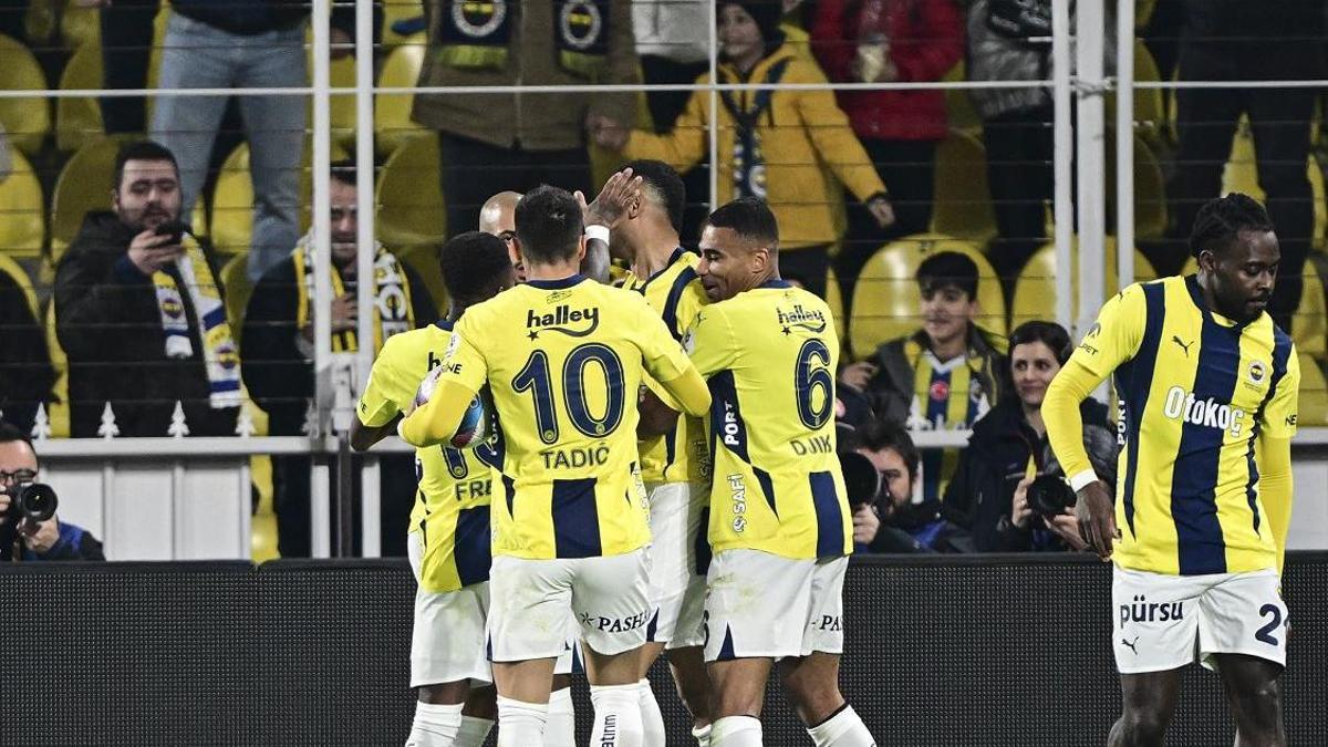 Kanarya, evinde hata yapmadı! Fenerbahçe 2-1 Hatayspor Özet