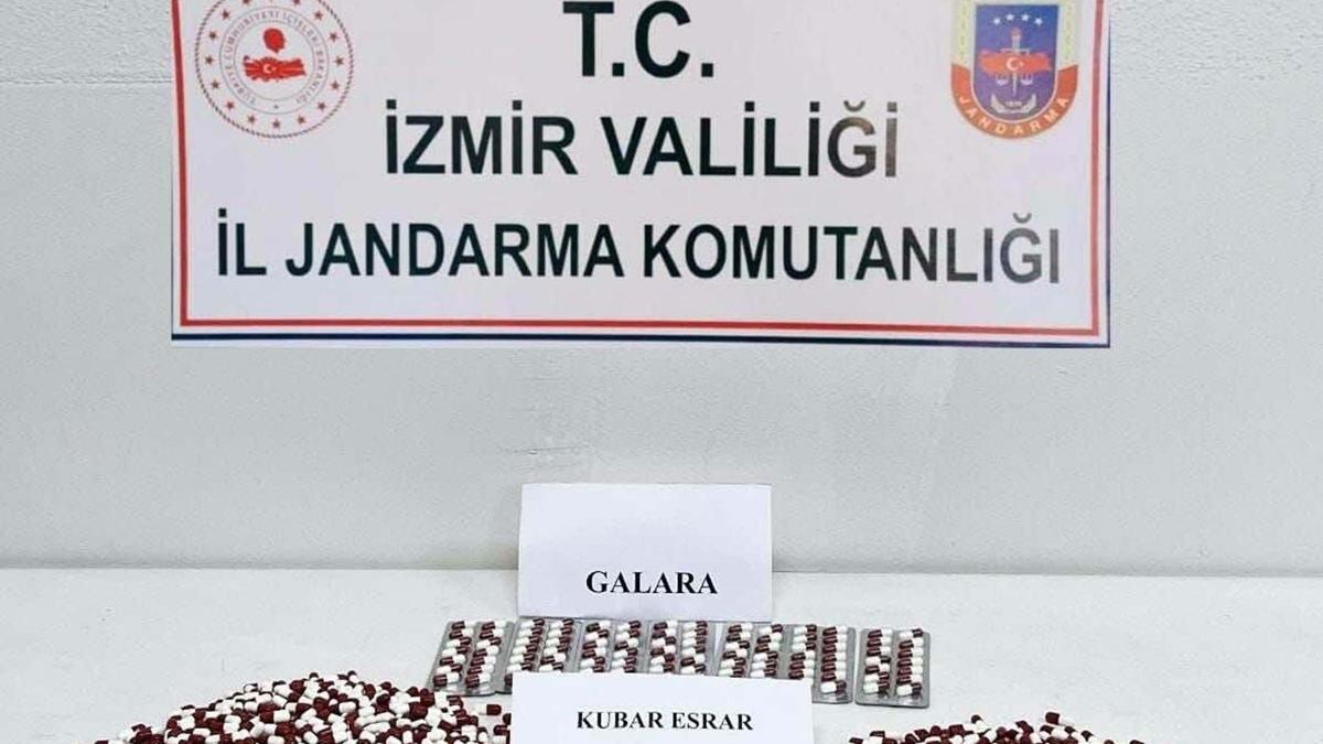 İzmir'de uyuşturucuya 2 gözaltı