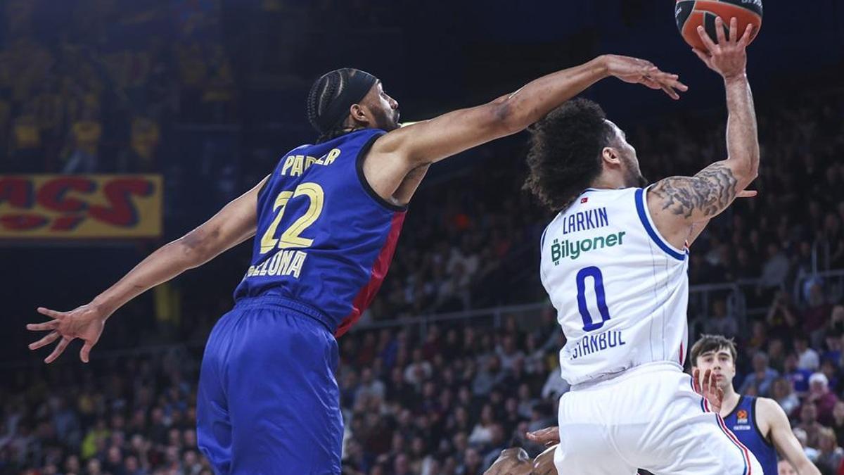 EuroLeague’de Anadolu Efes, deplasmanda Barcelona’ya kaybetti