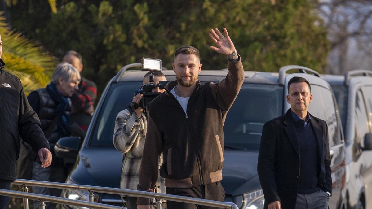 İstanbul’a gelen Fenerbahçe’nin yeni transferi Milan Skriniar, sağlık kontrollerinden geçecek!