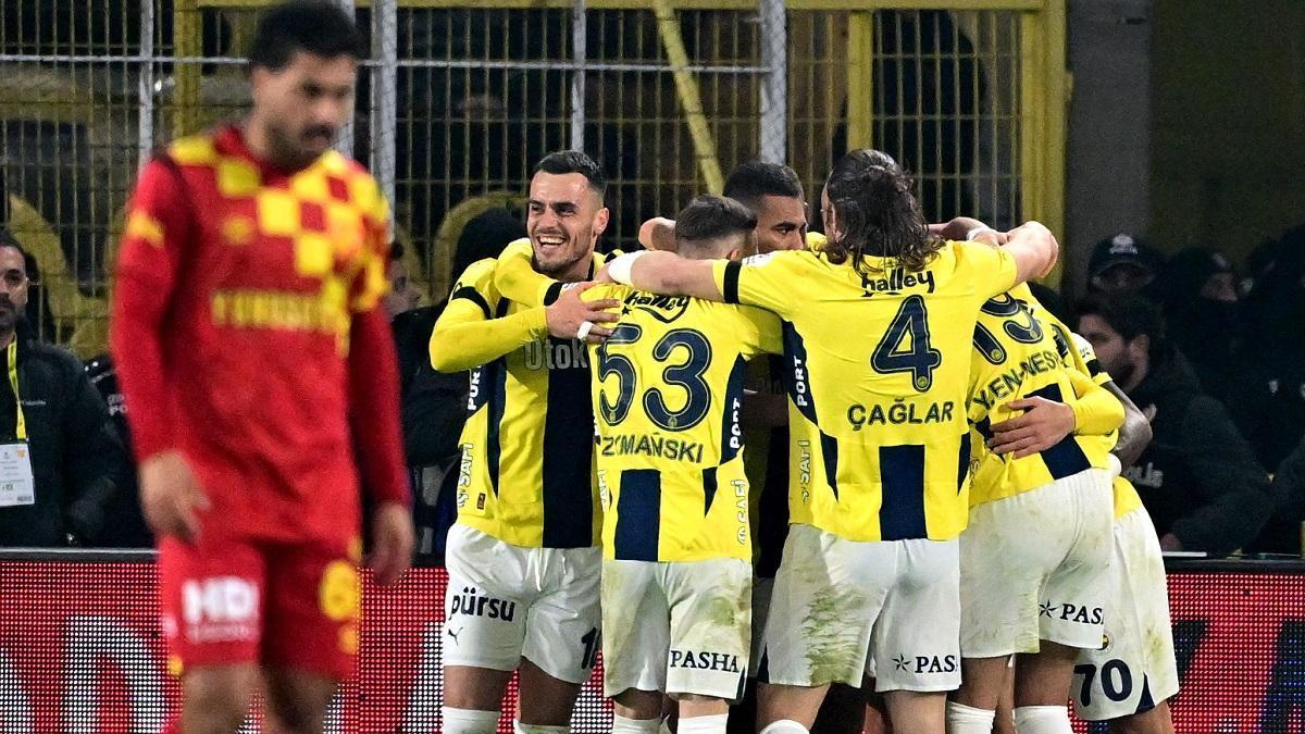 Fenerbahçe 3-2 Göztepe Maç Özeti | Kadıköy’de müthiş maçta kazanan Fenerbahçe