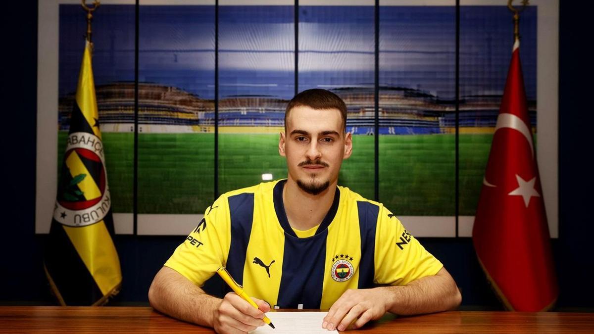 Fenerbahçe'nin genç sağ beki Ognjen Mimovic'in yeni adresi belli oldu