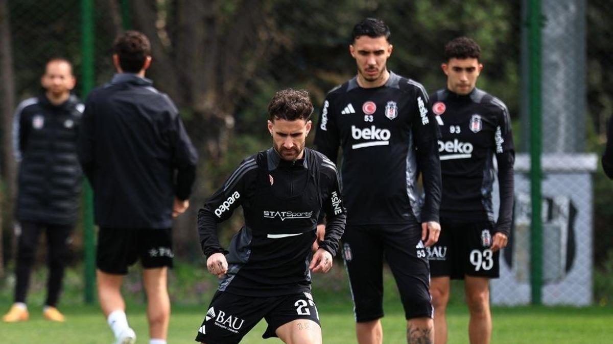 Beşiktaş’ta Galatasaray mesaisi sürdü – Son Dakika Futbol Haberi