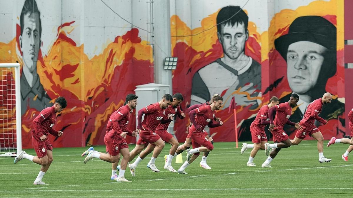 Galatasaray’da Fenerbahçe derbisi hazırlıkları başladı