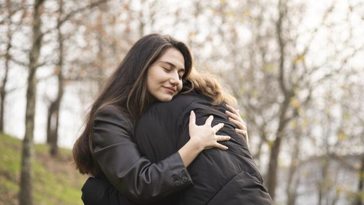 Abla İle İlgili Sözler... Ablaya Güzel Sözler, Abla Sevgisini Anlatan Cümleler...