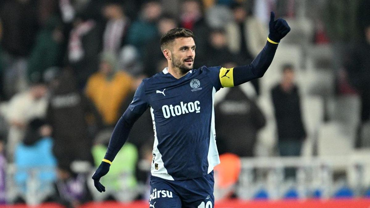 Dusan Tadic eski pozisyonuna dönünce yıldızlaştı
