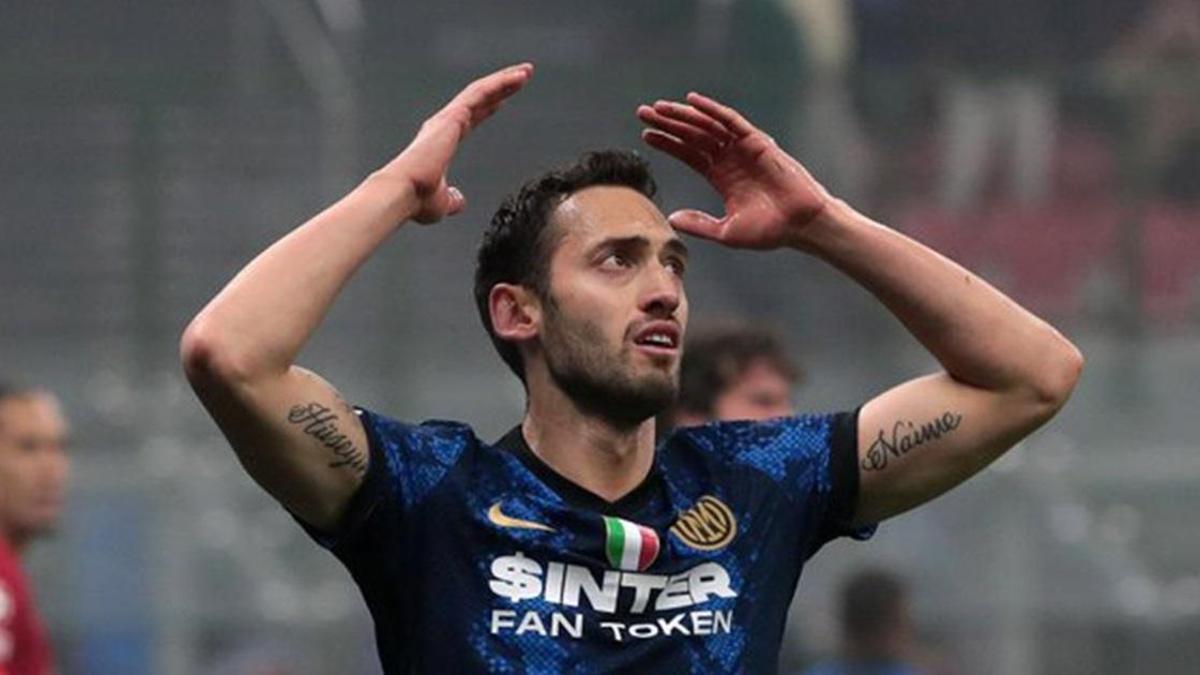 Son Dakika Spor Haberi | İtalya Futbol Federasyonundan Hakan Çalhanoğluna ceza