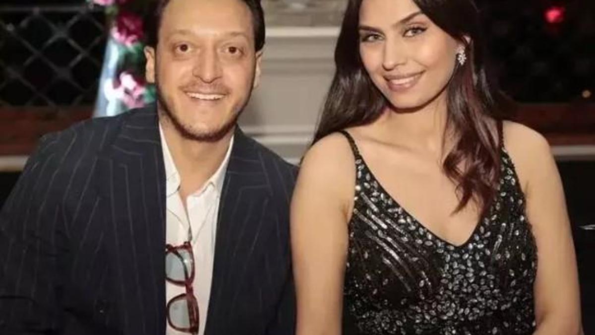 Mesut Özil'in eşi Amine Gülse 32. yaşını ailesiyle kutladı!