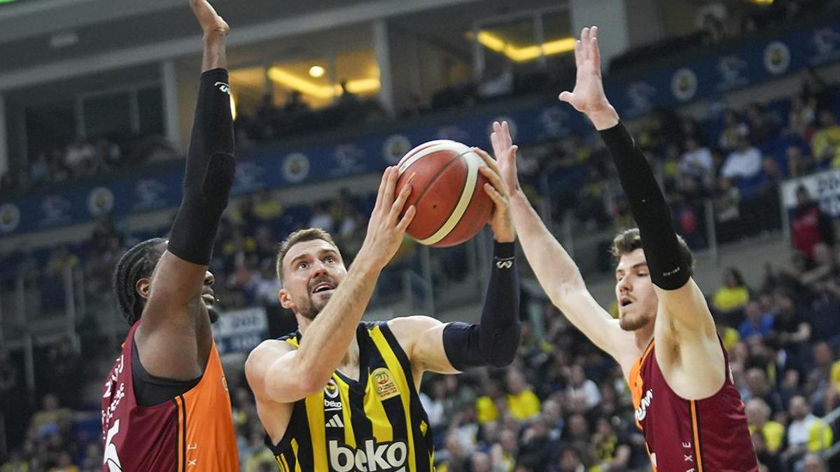 Son Dakika Spor Haberi | Potada derbide Fenerbahçe, Galatasarayı farklı geçti