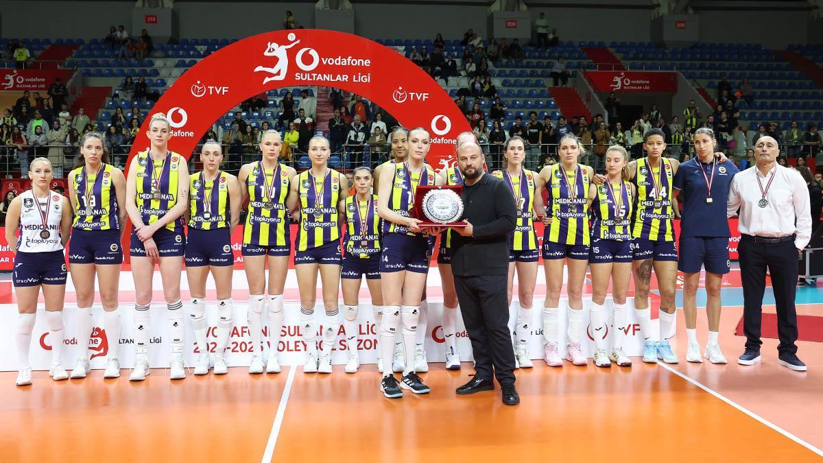 Fenerbahçe Medicana’da 7 ayrılık birden! Resmen açıklandı…