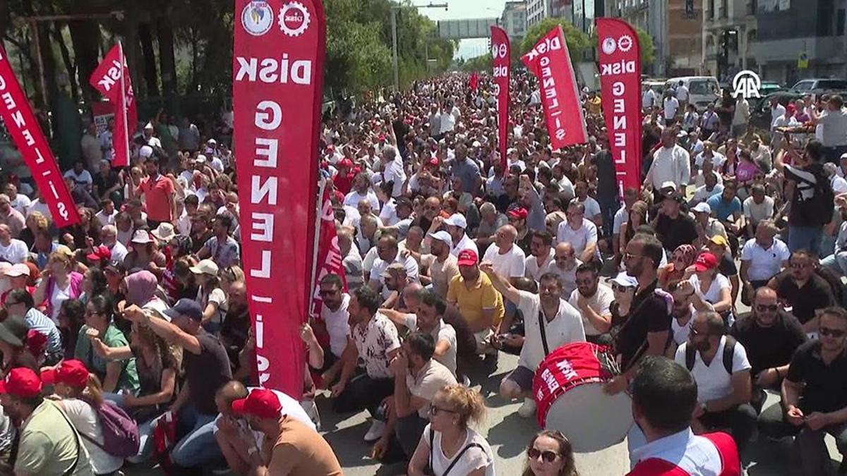 İzmir'de grev 6’ncı gününde