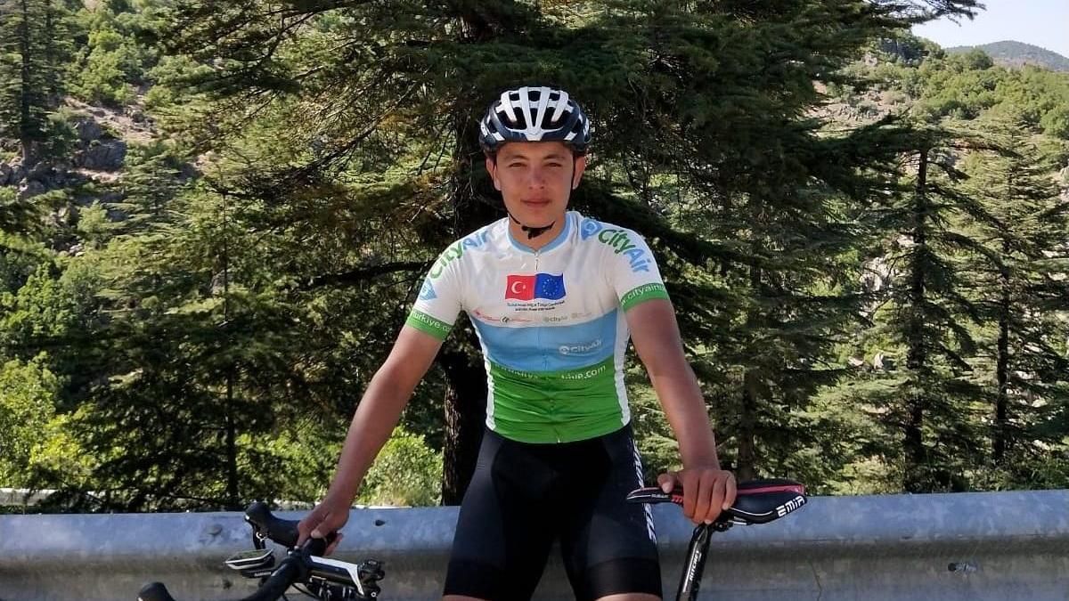 Milli bisikletçi Mustafa Ayyorkun, yarışta geçirdiği kaza sonucu hayatını kaybetti