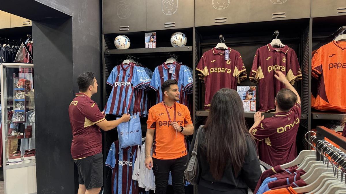 Trabzonspor yeni sezon formalarını satışa sundu