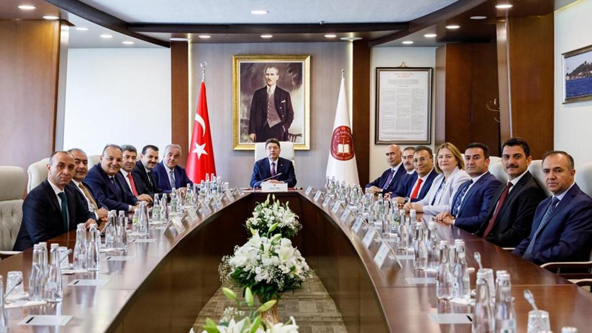 Bakan Tunç duyurdu! HSK Daire Başkanları belli oldu