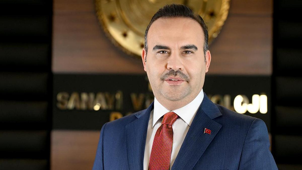 Bakan Kacır Türkiye'nin kritik füzelerini geliştiren SAGE'de