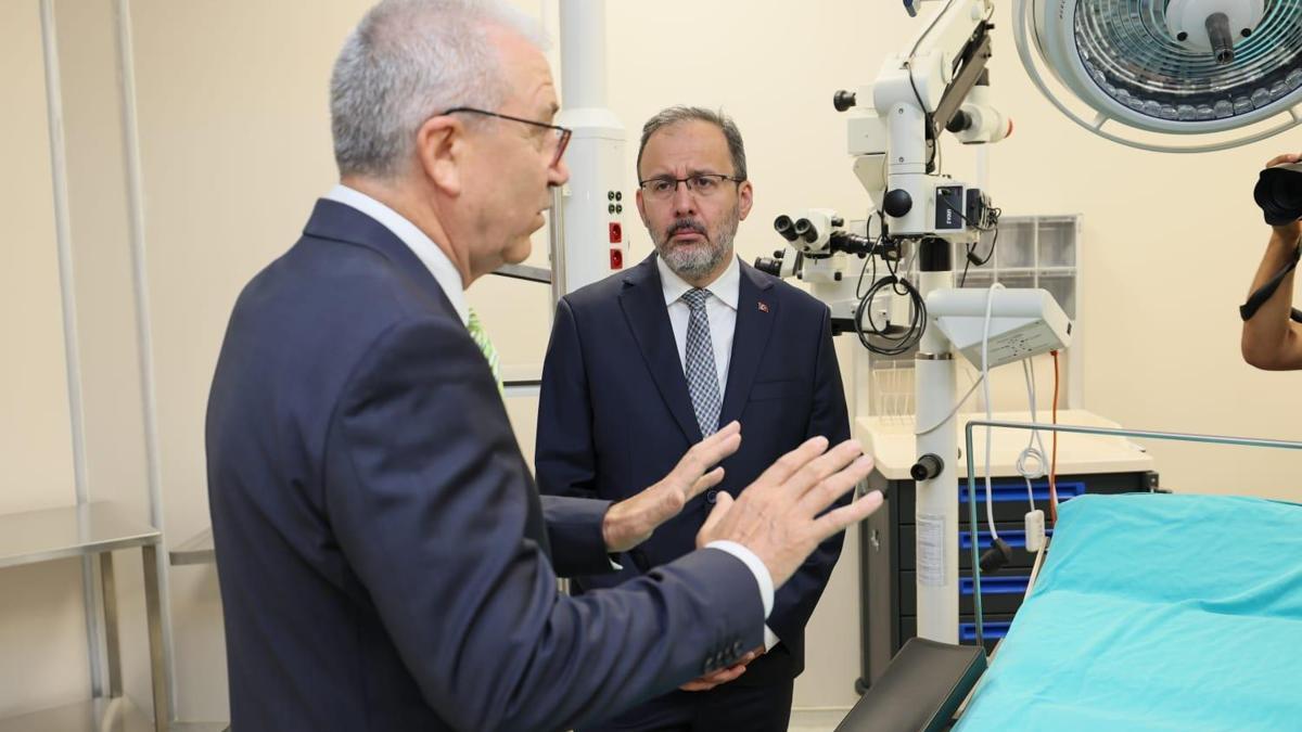 İzmir sağlıkta güçleniyor: Ege Üniversitesi'ne 70 ameliyat kapasiteli yeni merkez